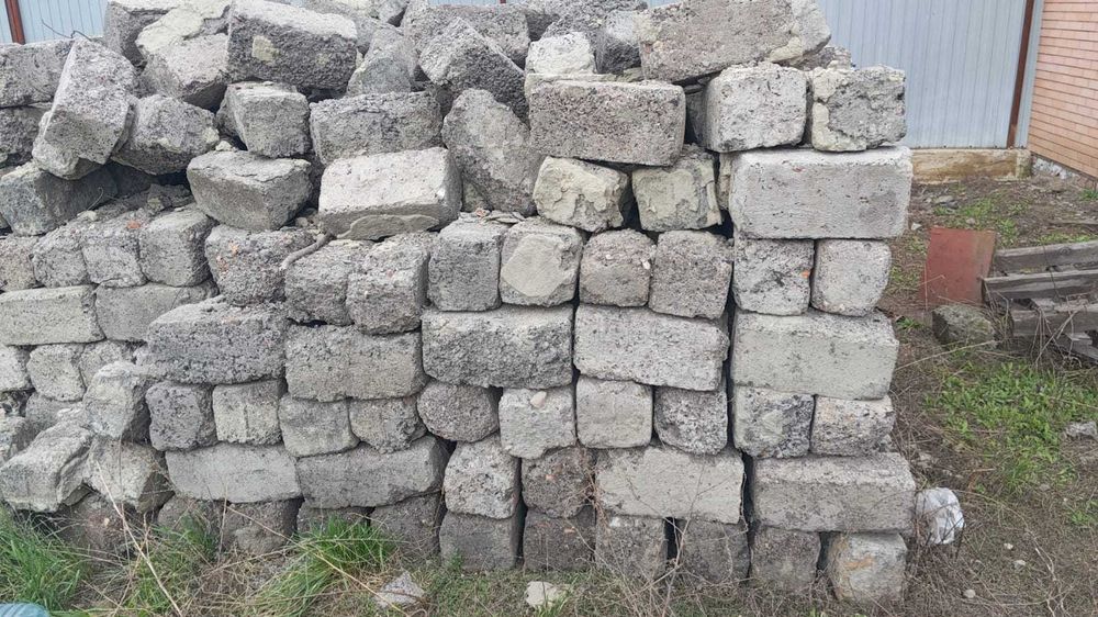 Продам шлакоблок б.у