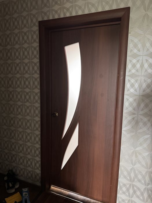 Продам межкомнатные двери