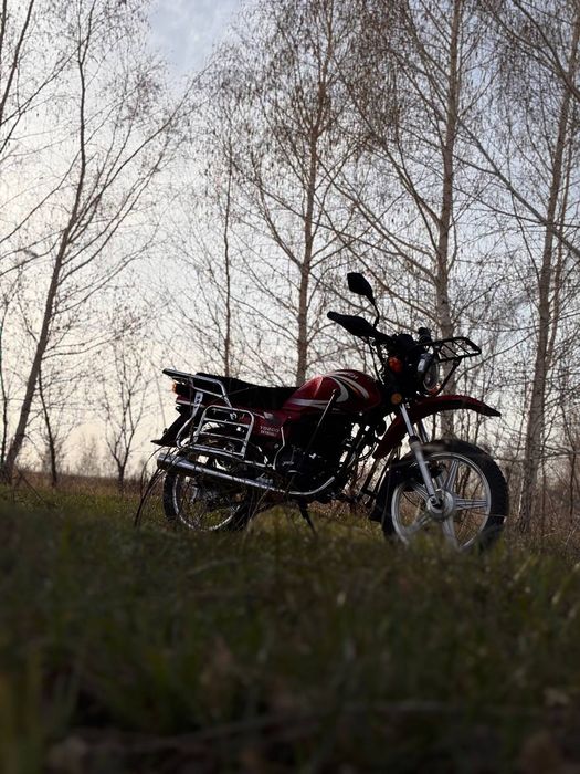 Продам мотоцикл Yaqi 200куб