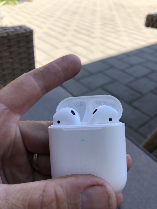 Airpods generatia 2