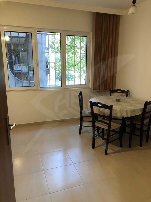 Продава се Тристаен апартамент в Пловдив, Кючук Париж - 86 кв.м за 1510 €/кв.м - Снимка #1