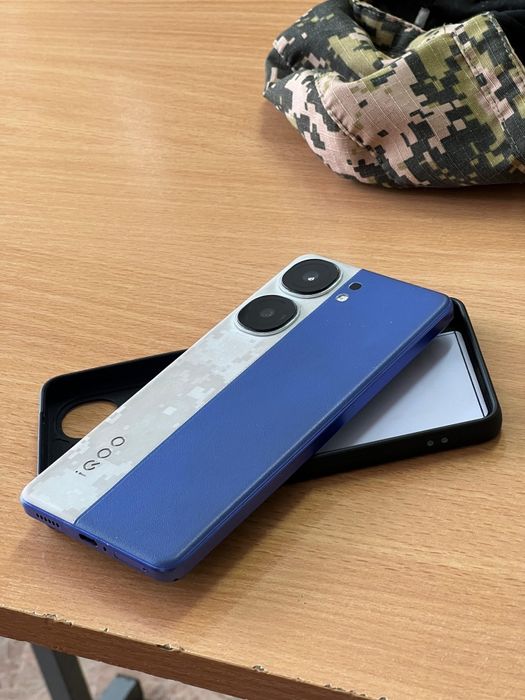 продам игровой телефон IQOO neo 9S pro+