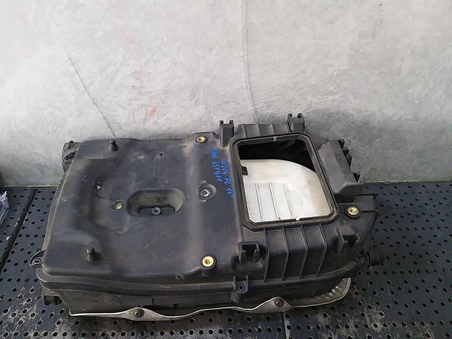 Carcasa filtru aer 2.2 cdi mercedes c class w204 a6510901101 a56510940320