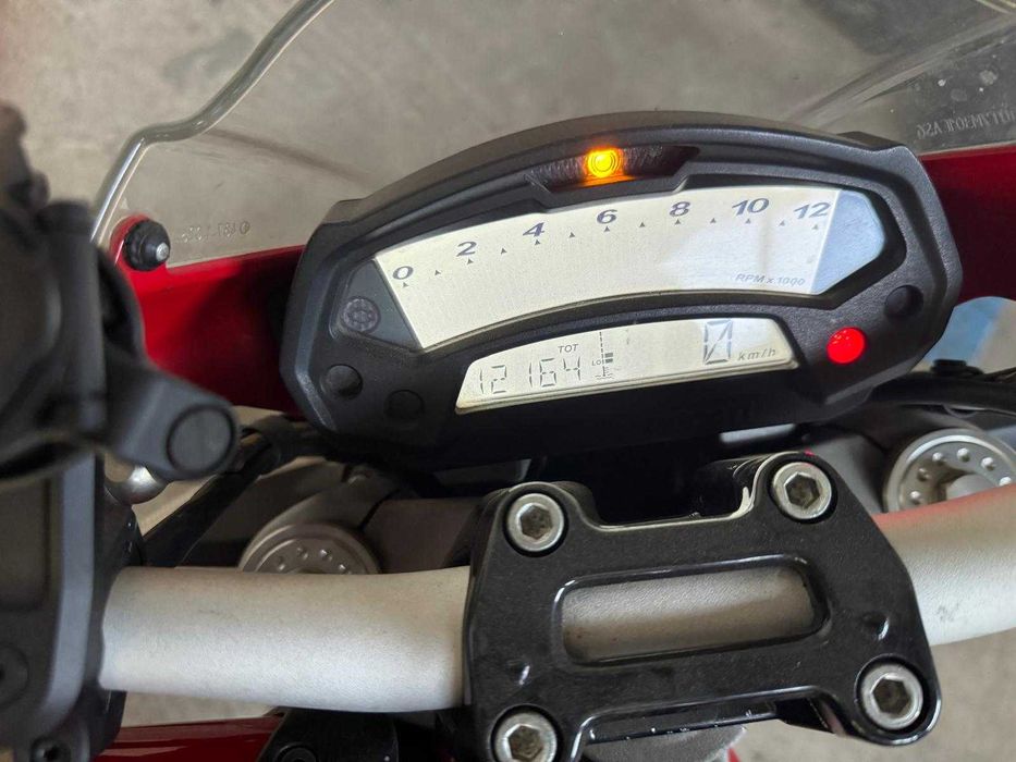 Ducati Monster 796