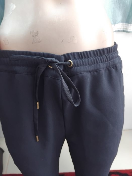 Pantaloni casual