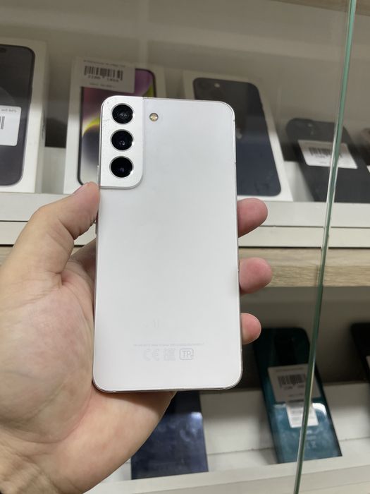 Телефон Samsung S22 128gb