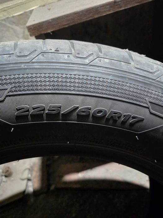 Продам шины Hankook R17