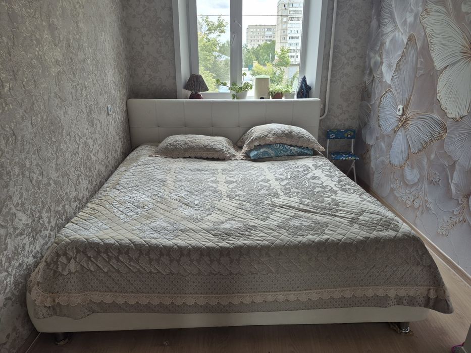 Кровать двуспальная