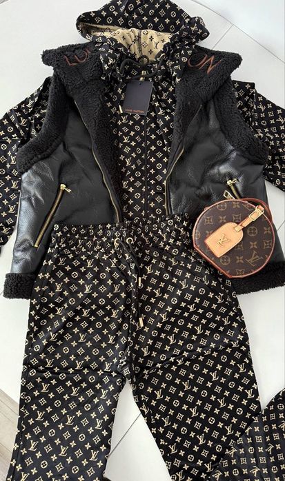 Trening dama, pe stoc