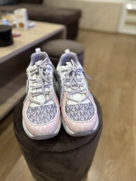 Оригинални маратонки Michael Kors