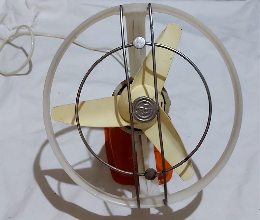 Ventilator vechi romanesc