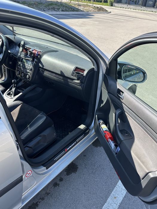 Голф 5 1.9 тди 105 к.с.