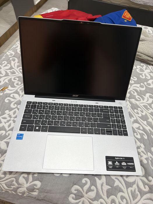 Acer aspire lite 16