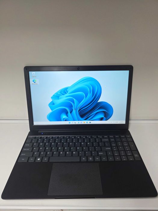 Лаптоп SGIN M15 Pro. Чисто нов.