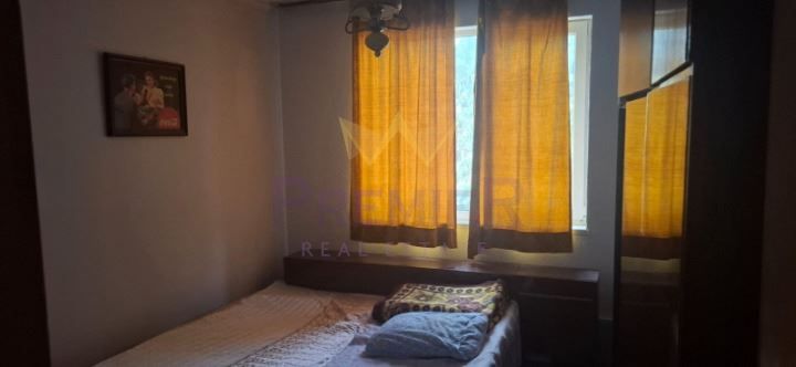 Продава се Четиристаен апартамент в Айтос - 123 кв.м за 935 €/кв.м - Снимка #2