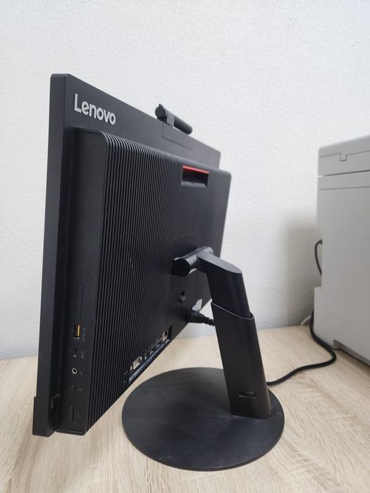 LENOVO Monoblok  sotiladi