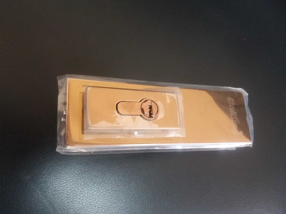 Замок для стеклянной двери