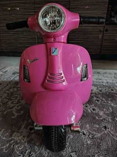 Детско моторче VESPA GTS