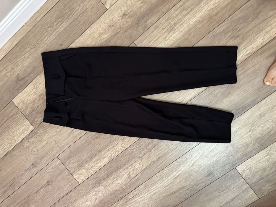 Офисные одежды распродаю