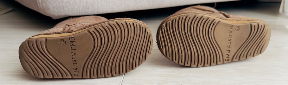 Ботуши за момиче с мериносова вълна, 24 номер