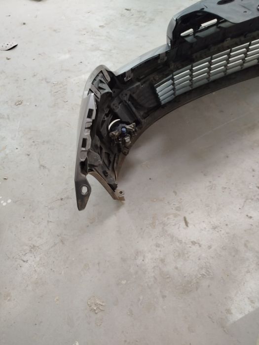 Bară față renault megane 3 an 2012