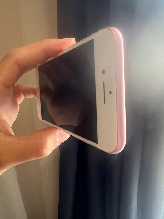 IPHONE 7 отличен
