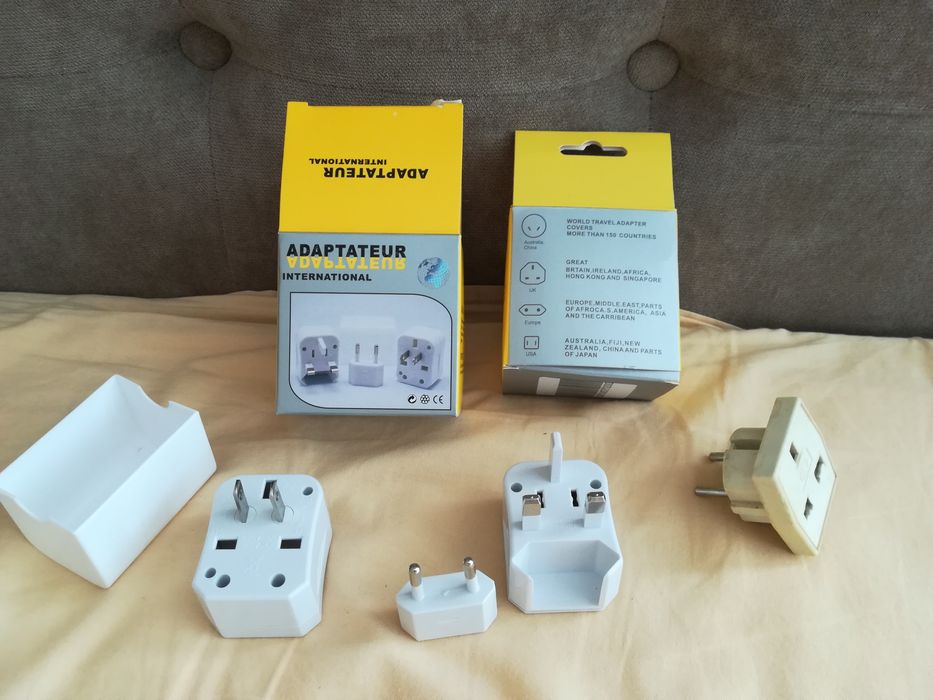 Адаптери за различни видове контакти