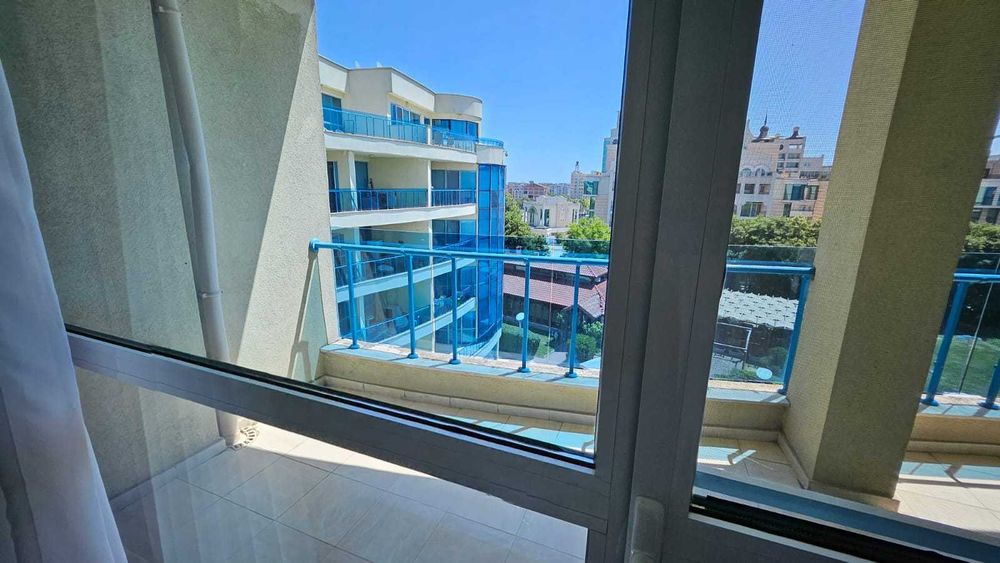 Тристаен апартамент с паркомясто в Поморие