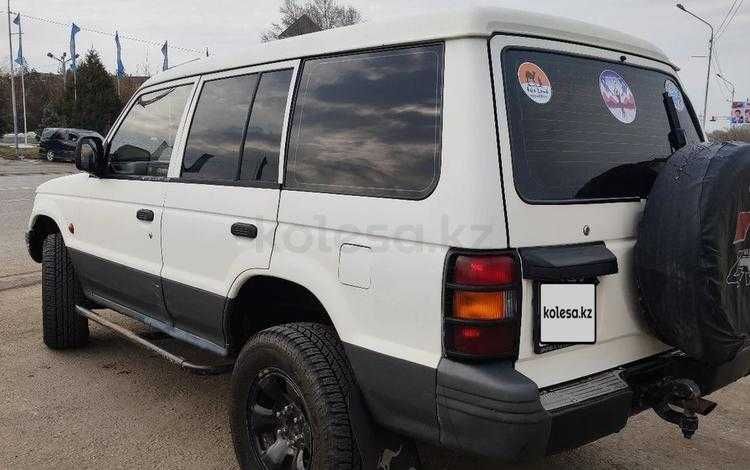 Mitsubishi Pajero 1998 г.