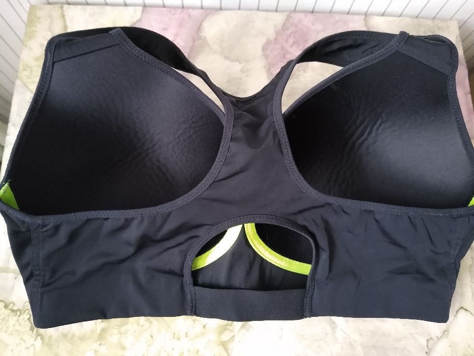 Nike Спортен сутиен и бюстие