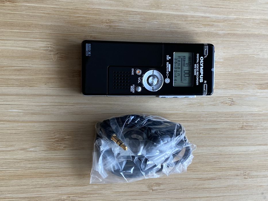 Olympus WS-320M 1GB Digital Voice Recorder (NEW)