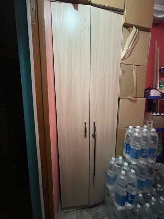 Продам хороший шкаф б/у