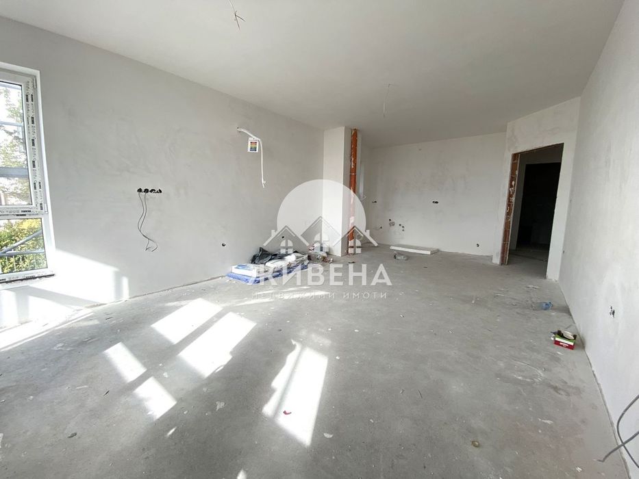 Продава се Двустаен апартамент в Варна, Бриз - 77 кв.м за 2572 €/кв.м - Снимка #4