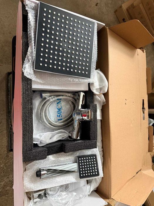 Coloana dus cu robinet