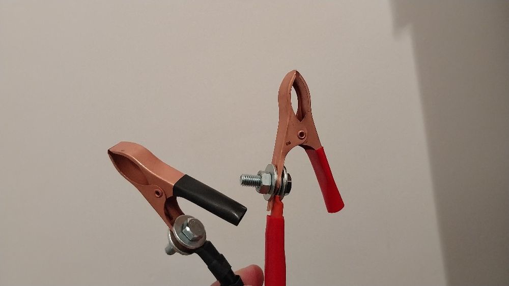 Инвертор 12в=220в~2000w