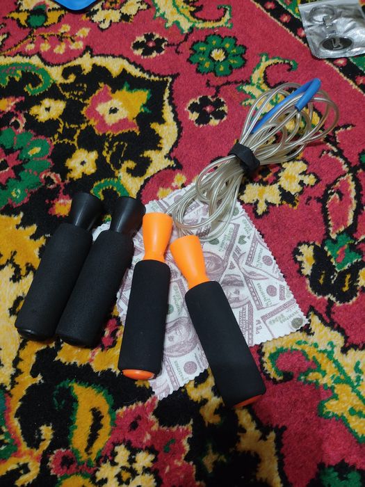 Продам скакалку новую