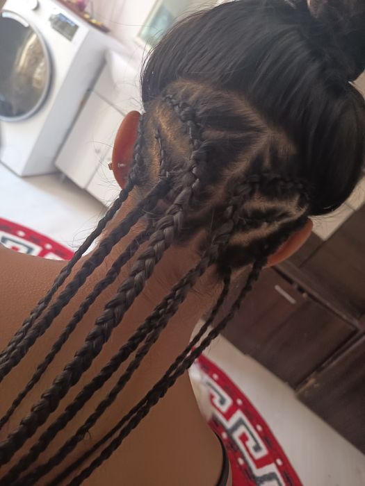 Fac codițe afro in Cincu și Făgăraș ,vin și la domiciliu,preturi noi !