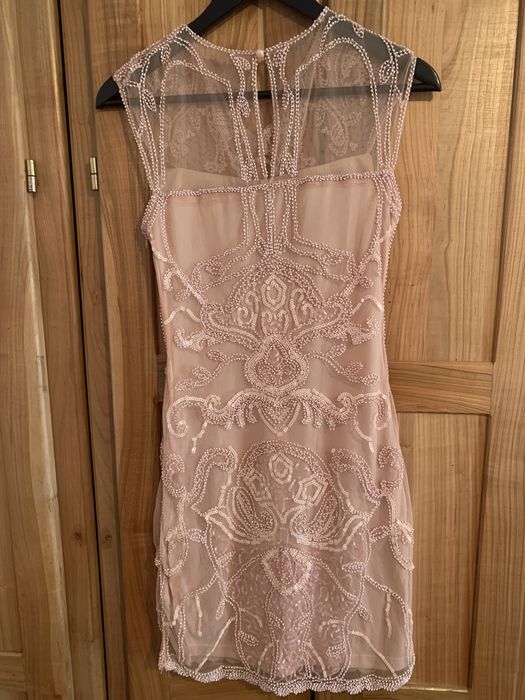 Rochie cusuta manual cu paiete