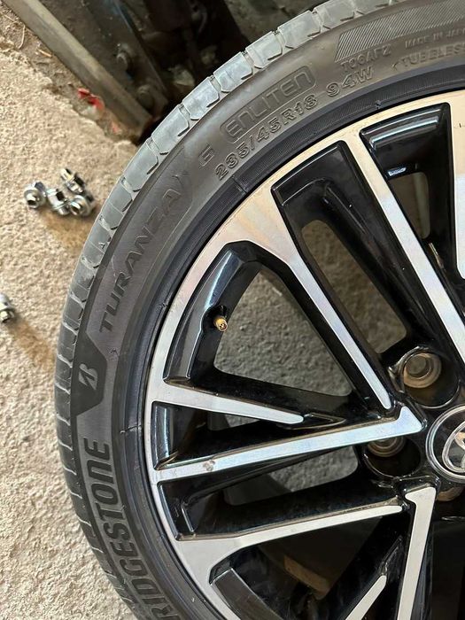 Комплект дисков Camry 80 R18 оригинал