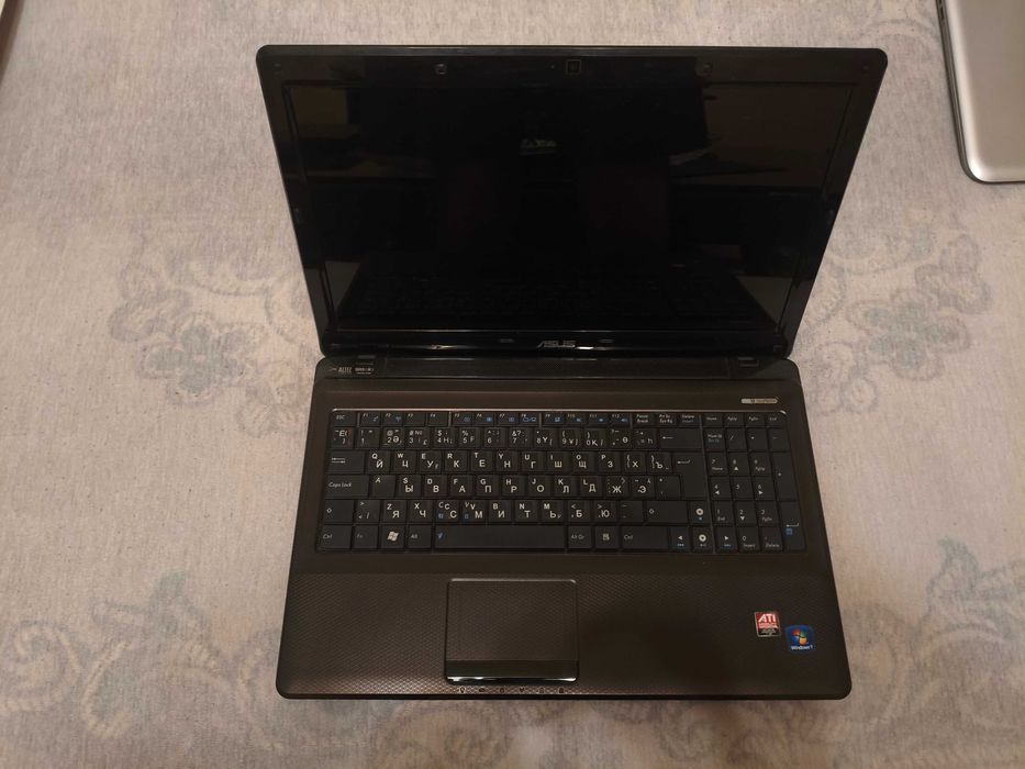 Ноутбук Asus X52J