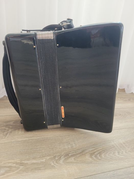 Acordeon parrot 60 de bași