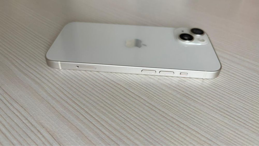 Продам IPhone 14