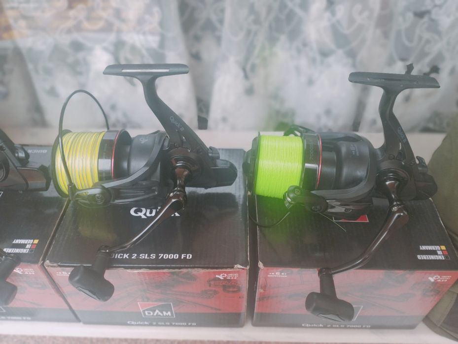 Vând mulinete dam quick 2 sls