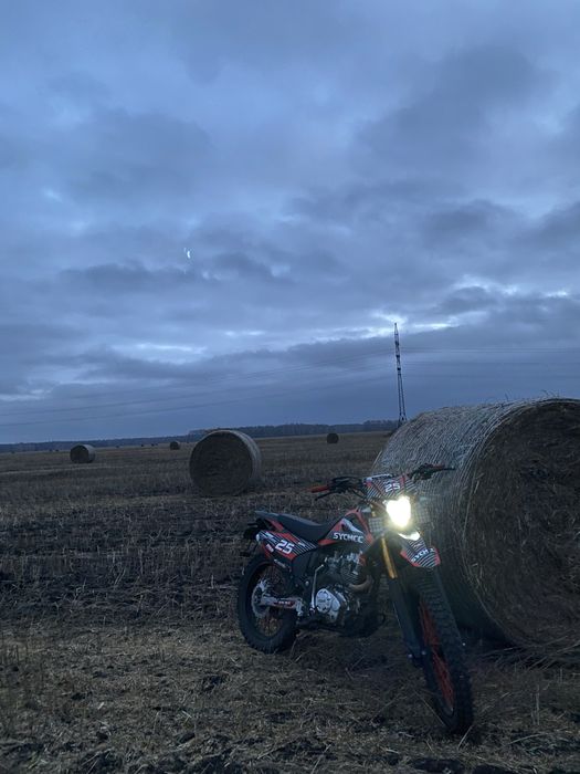 Продам мотоцикл 250куб