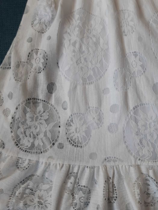 Бяла лятна рокля