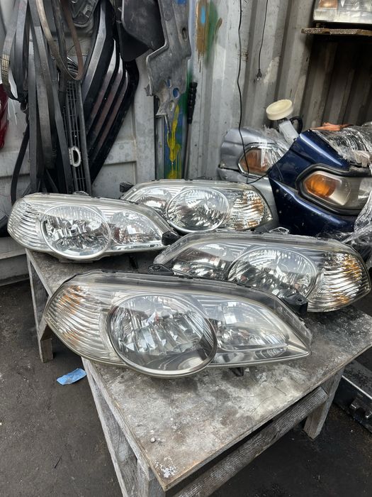 Фары на Honda Odyssey RA6