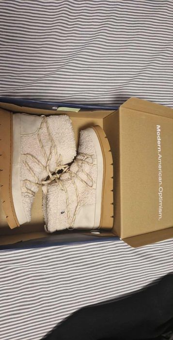 Дамски Апрески Gap