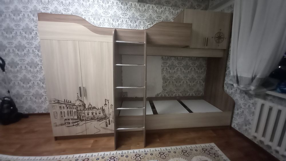 Двухяростный кровать
