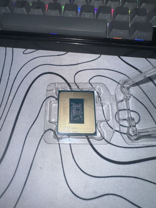 Процессор i5-12400F