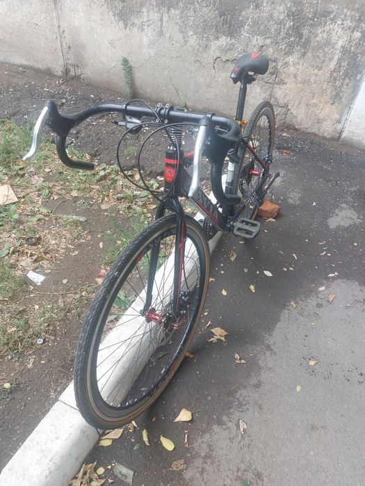 Шоссейный велосипед